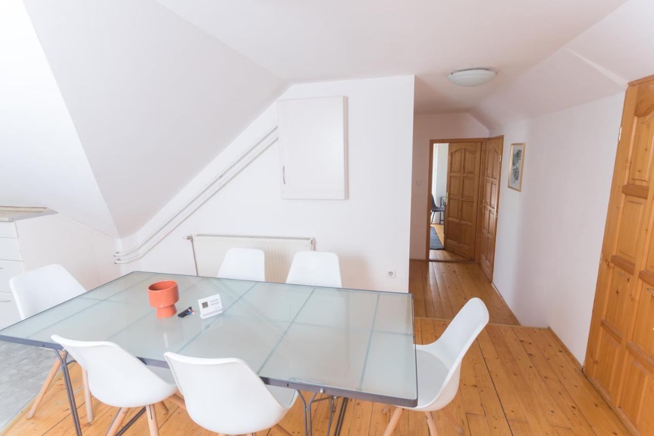 Hi-Bp Garden City Batsanyi Apartment 3 Rooms, Apartment Upstairs Near The City Train With Free Parking Budapest Exterior foto